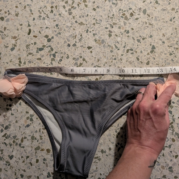 2 pc bikini, gray with pink flowers - Picture 5 of 5